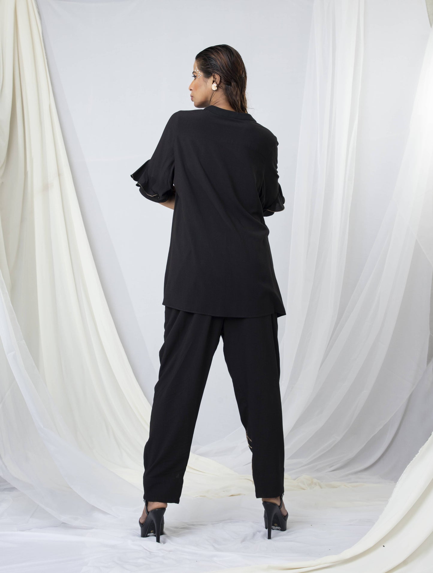 Giraffe Embroidered Co-ord Set With Frill Detail Sleeve - Arimi - House Of Design