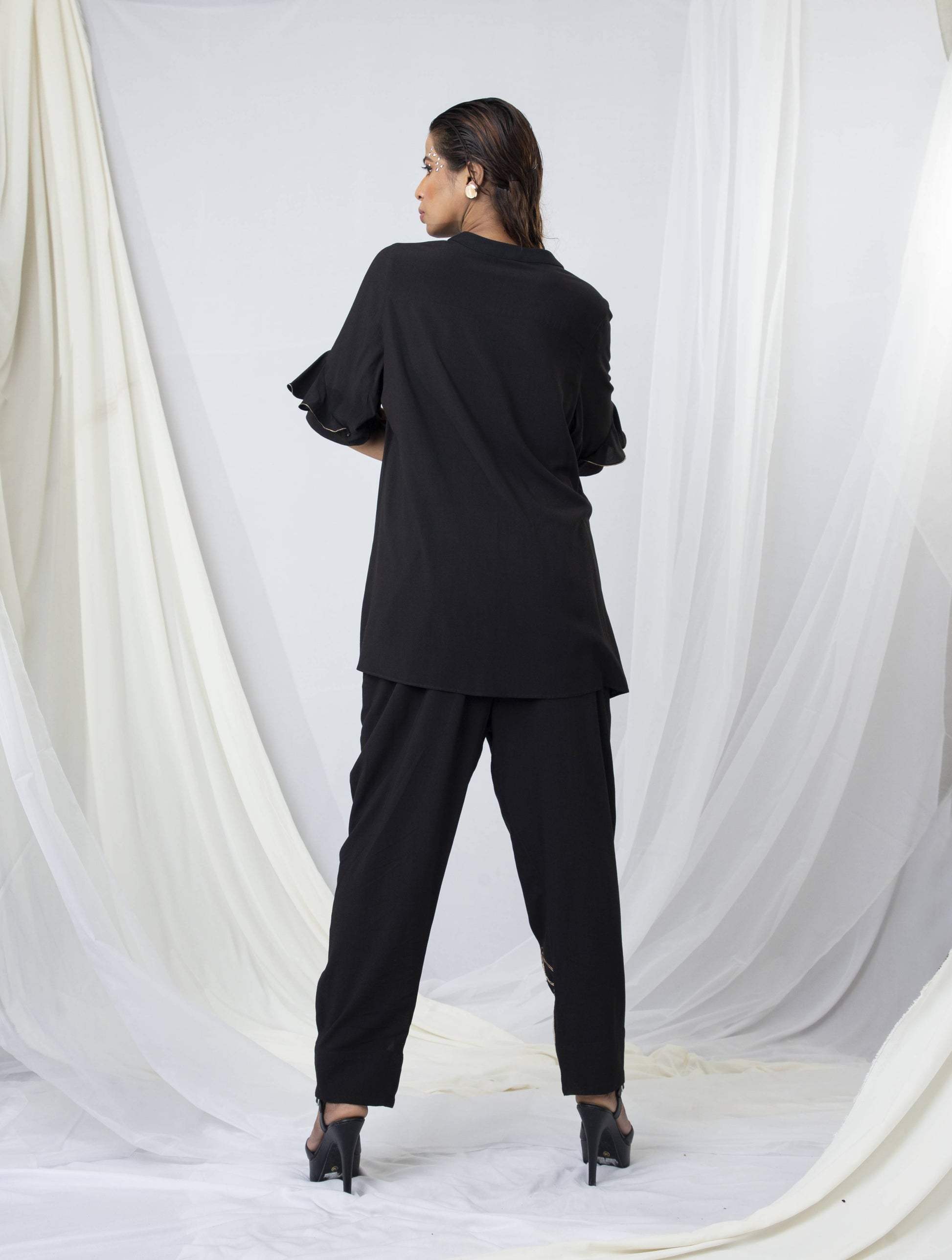 Giraffe Embroidered Co-ord Set With Frill Detail Sleeve - Arimi - House Of Design