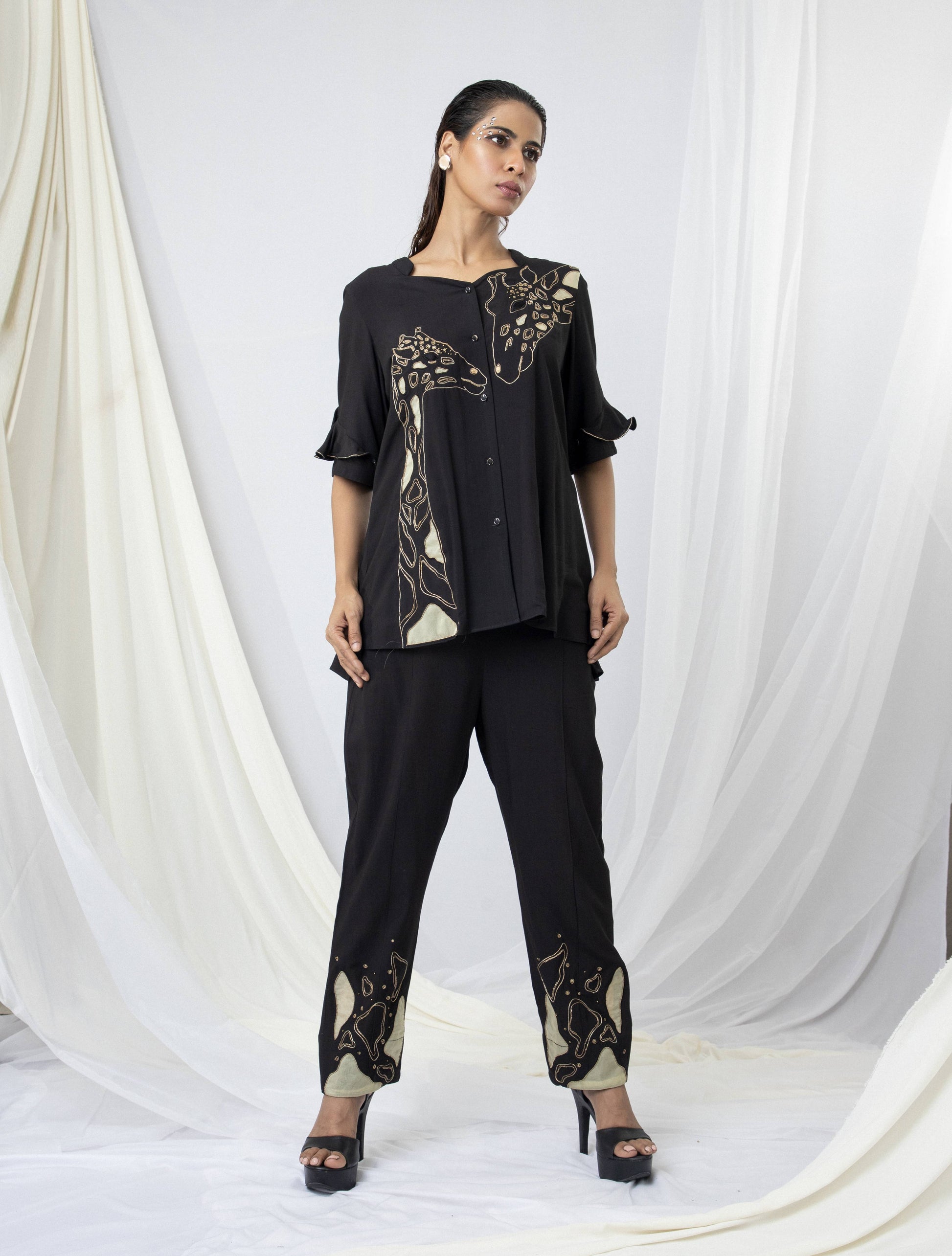 Giraffe Embroidered Co-ord Set With Frill Detail Sleeve - Arimi - House Of Design