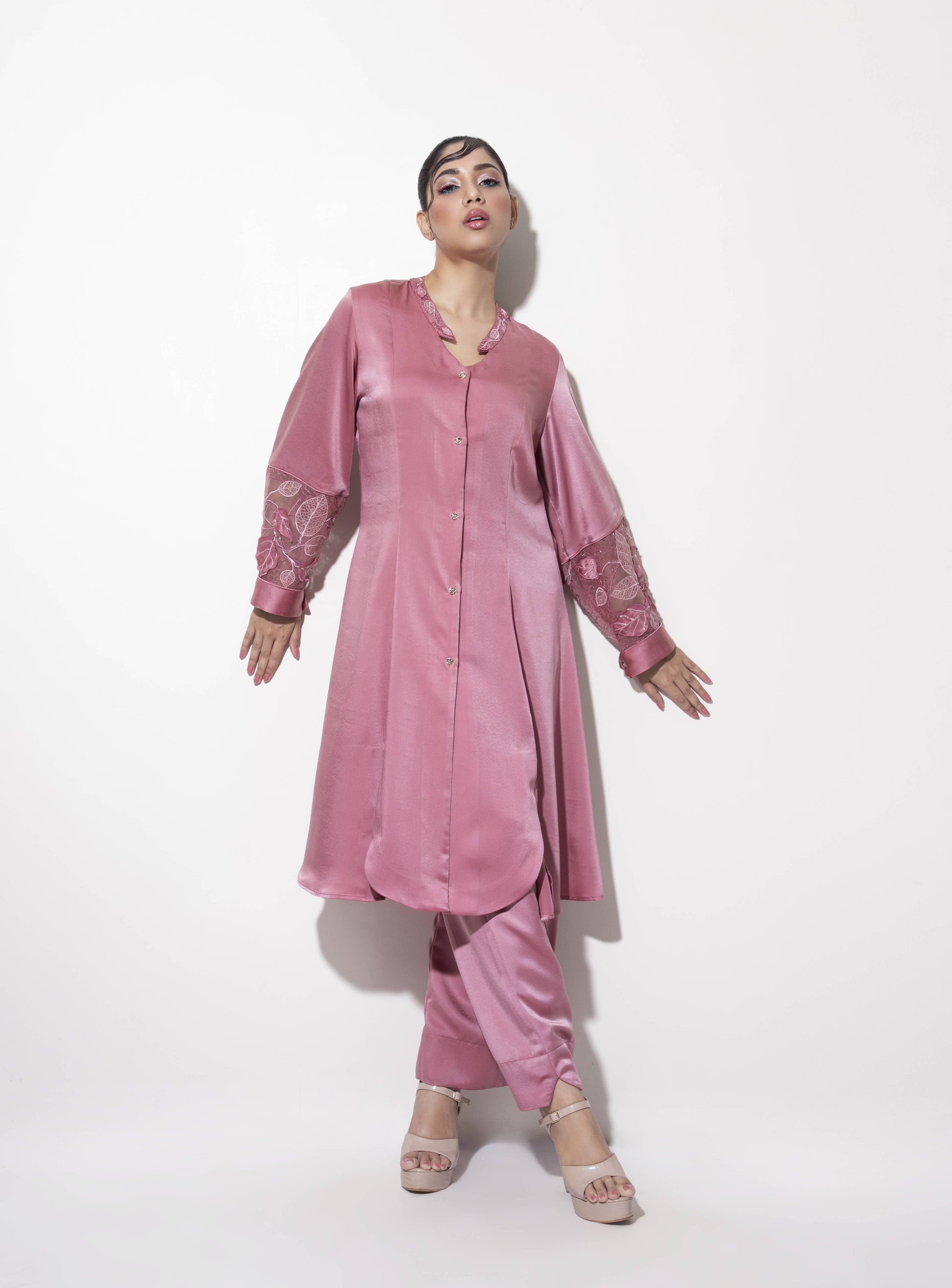 Lantern Sleeve Embroidered Panelled Kurta paired with Wide Trousers - Arimi - House Of Design