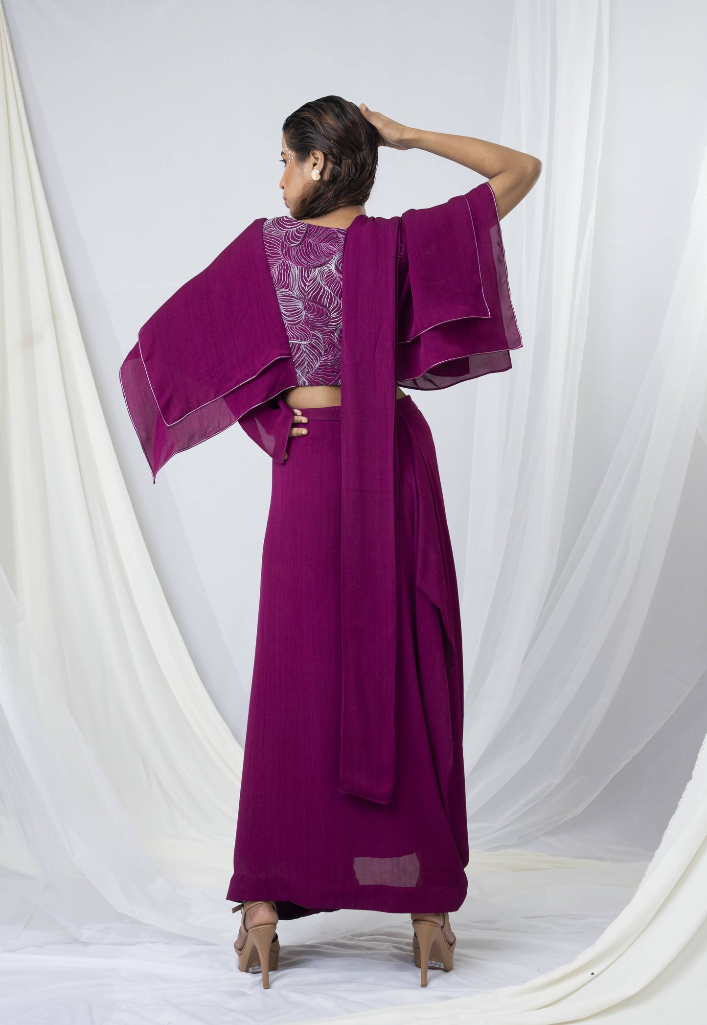 Abstract Flora Fusion Handkerchief Sleeve Drape Saree - Arimi - House Of Design