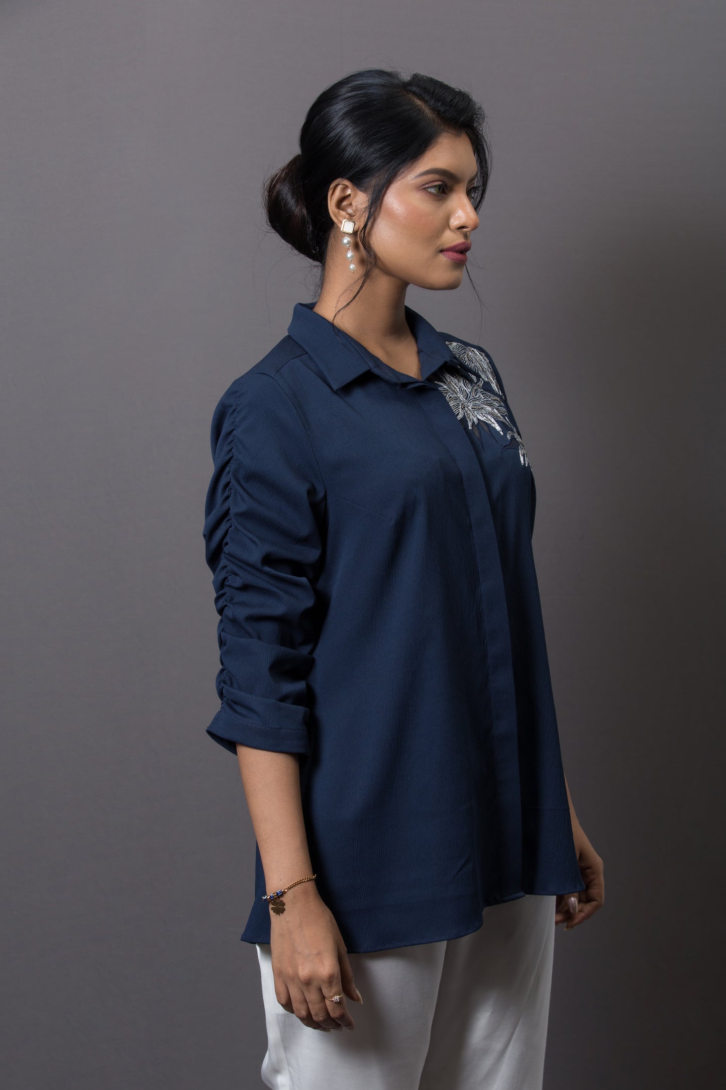 Single shoulder floral embroidered shirt - Arimi - House Of Design