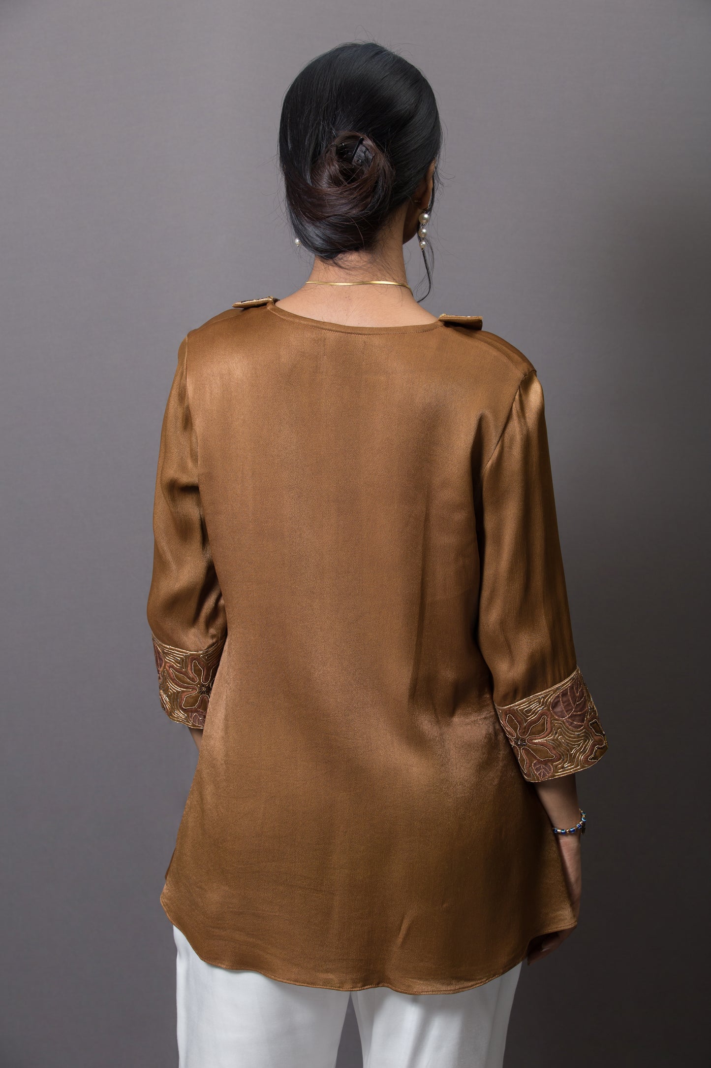 Embroidered Butterfly Collar Shirt - Arimi - House Of Design