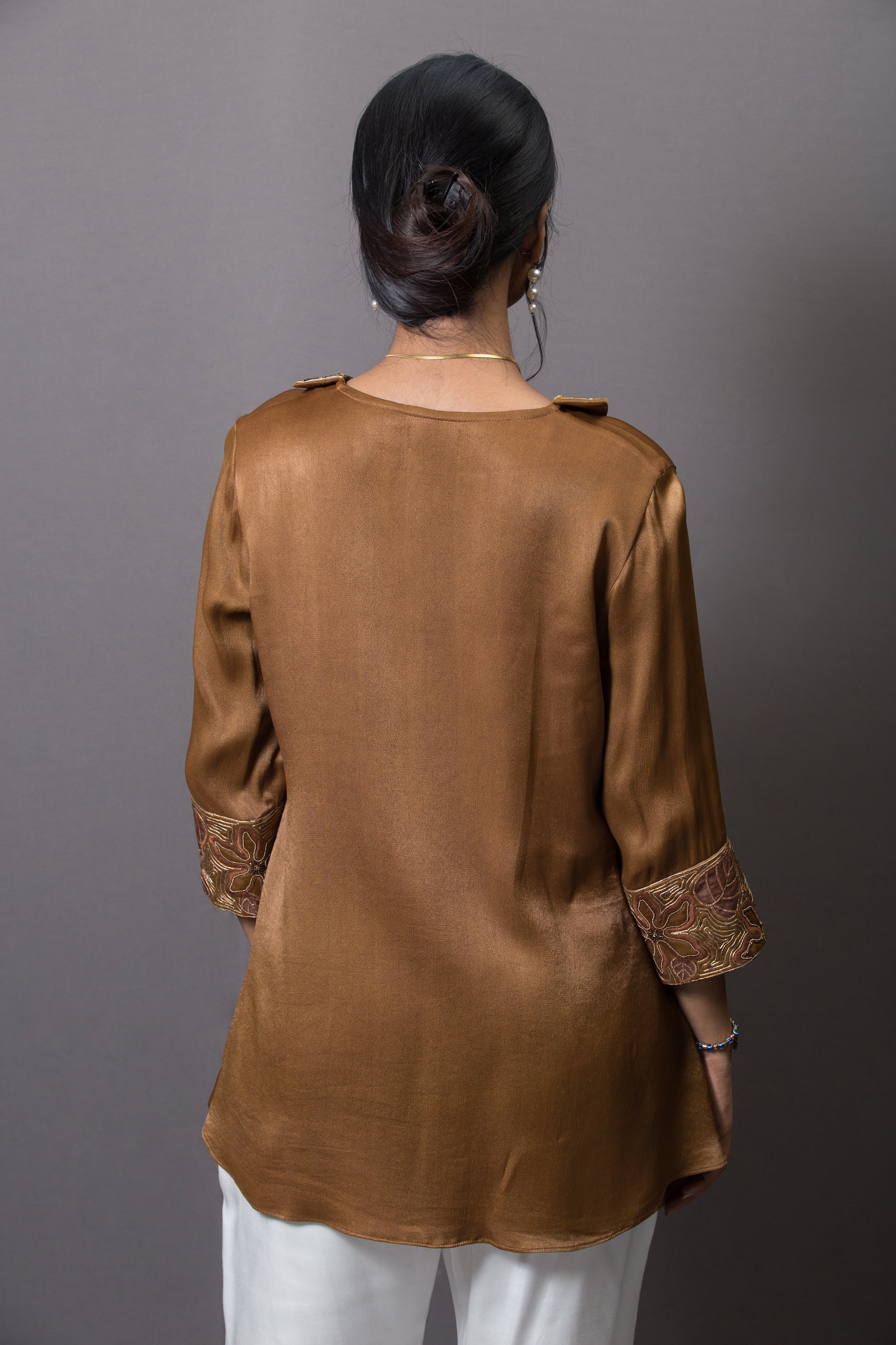 Embroidered Butterfly Collar Shirt - Arimi - House Of Design