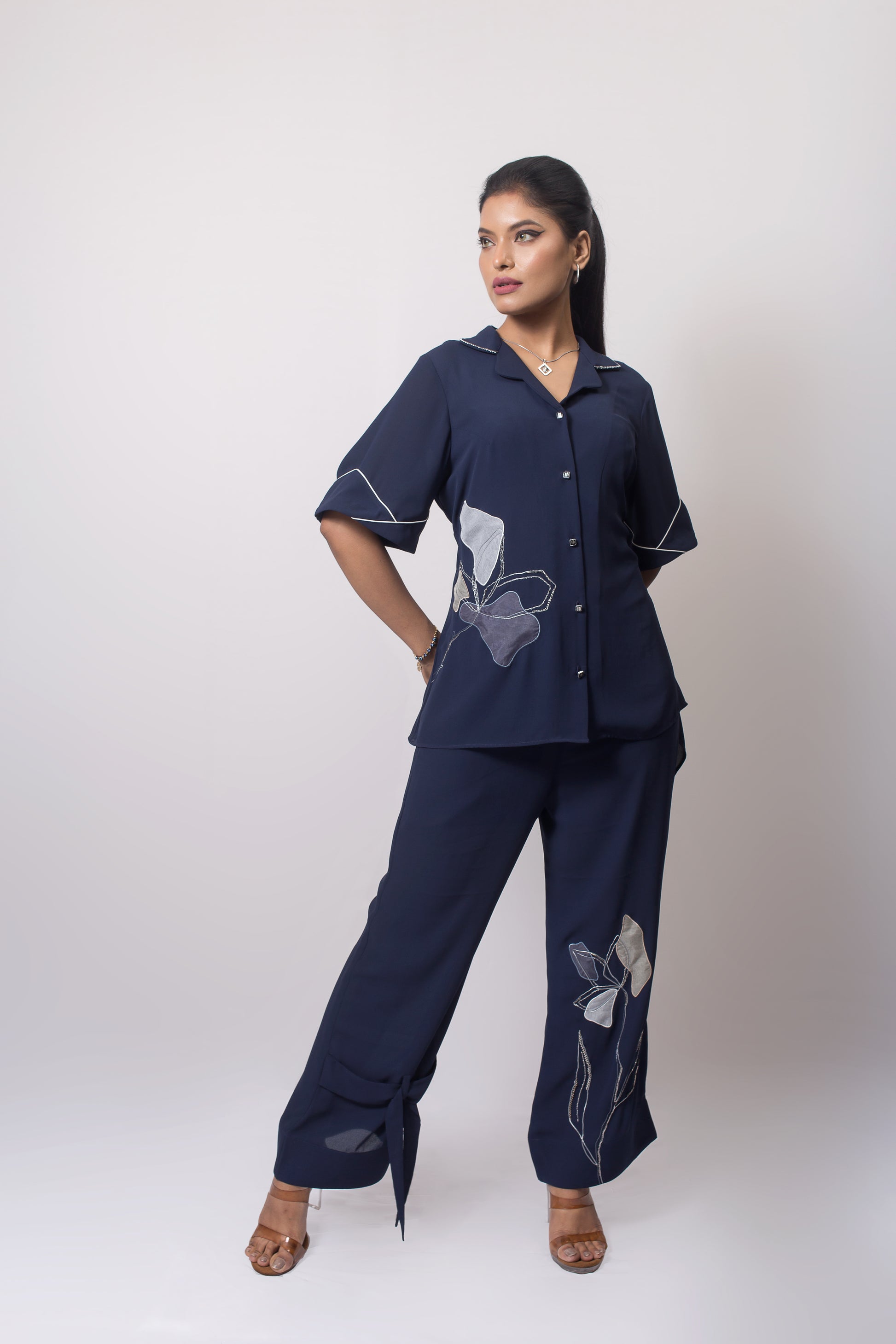 Floral Essence Lounge Set - Arimi - House Of Design