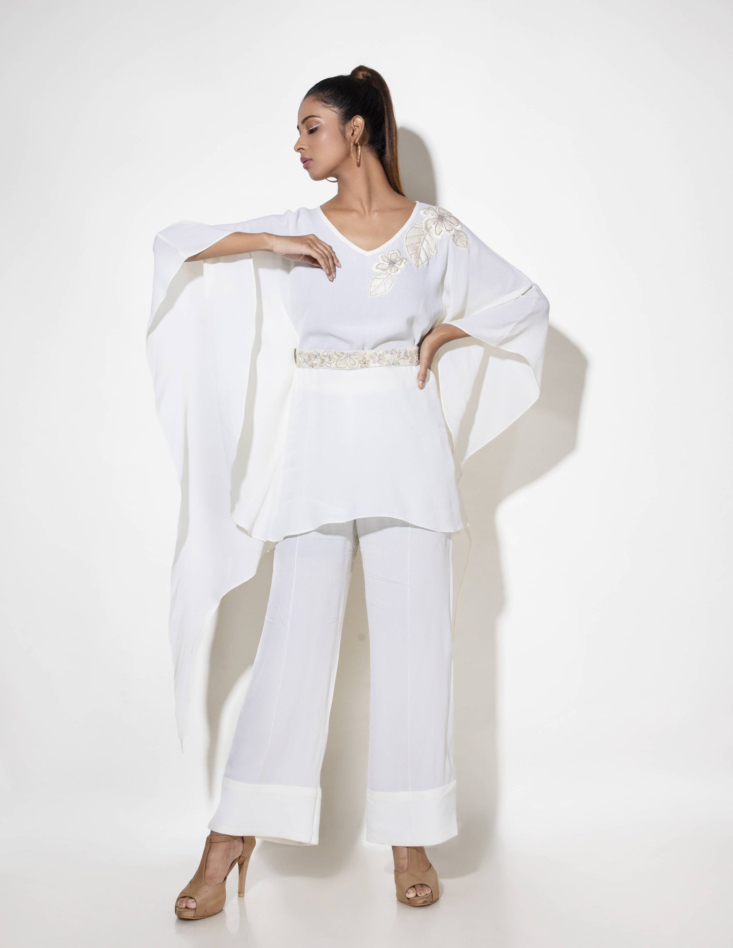 Hi-low Kaftan Top with embroidered patch - Arimi - House Of Design