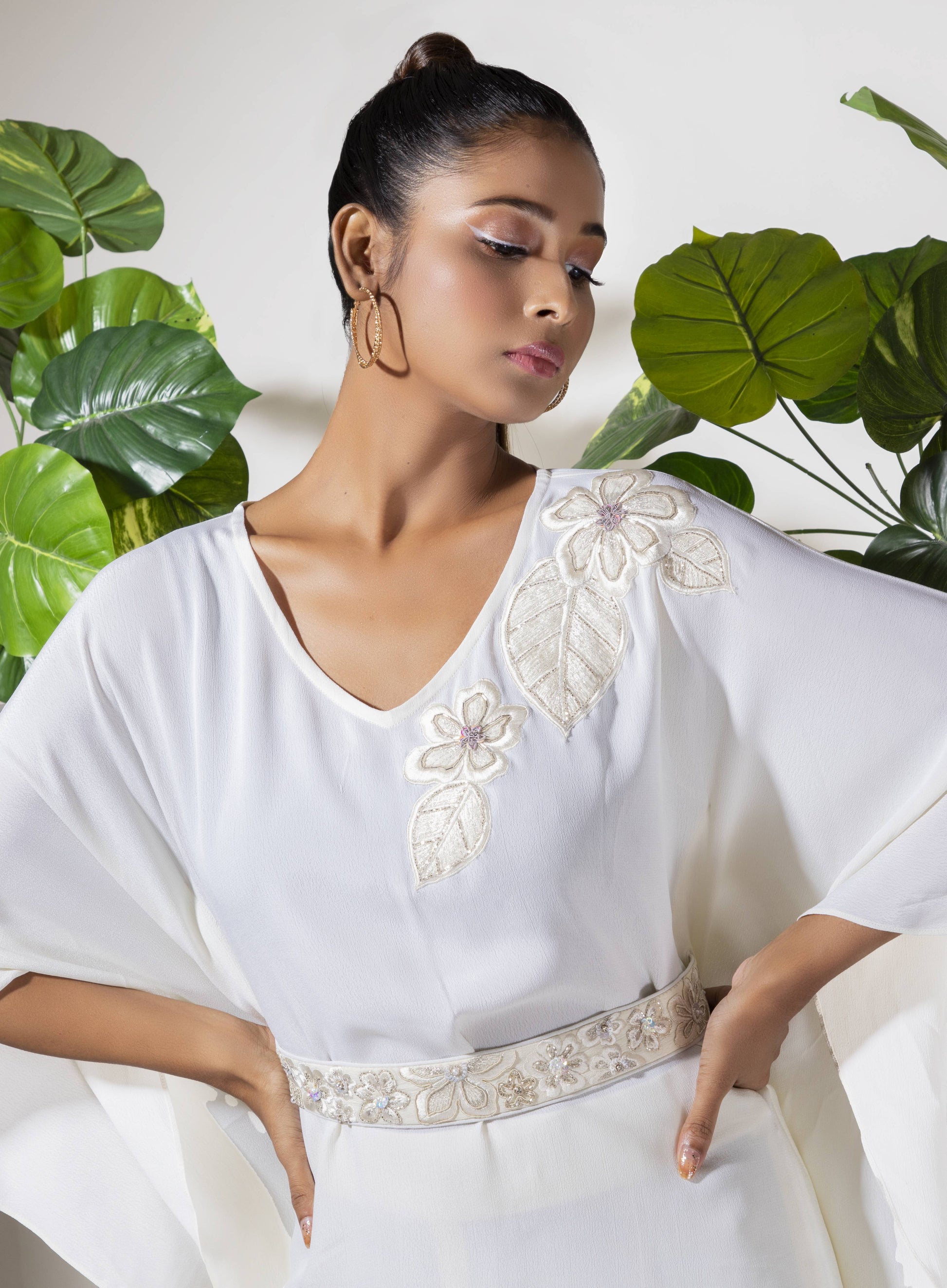 Hi-low Kaftan Top with embroidered patch - Arimi - House Of Design