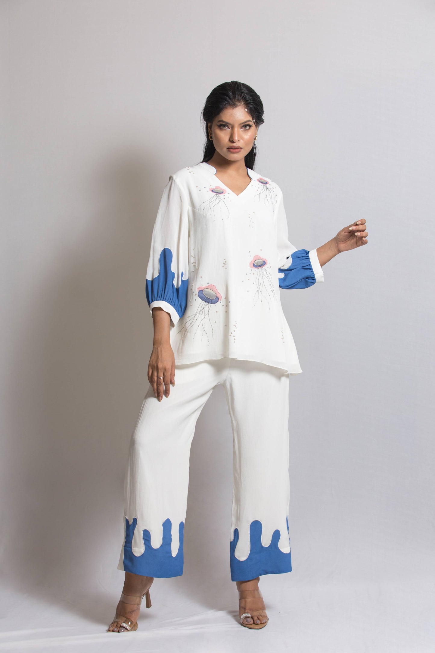 Jelly Fish Embroidered Dual Colored Cord Set