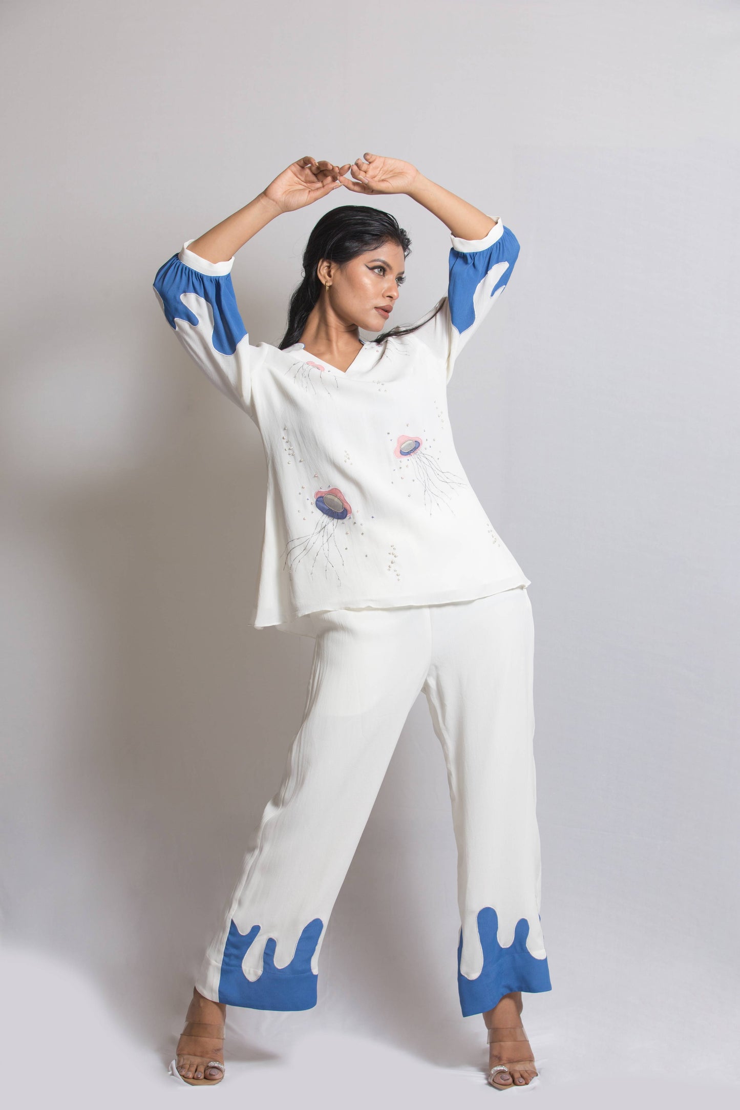 Jelly Fish Embroidered Dual Colored Cord Set