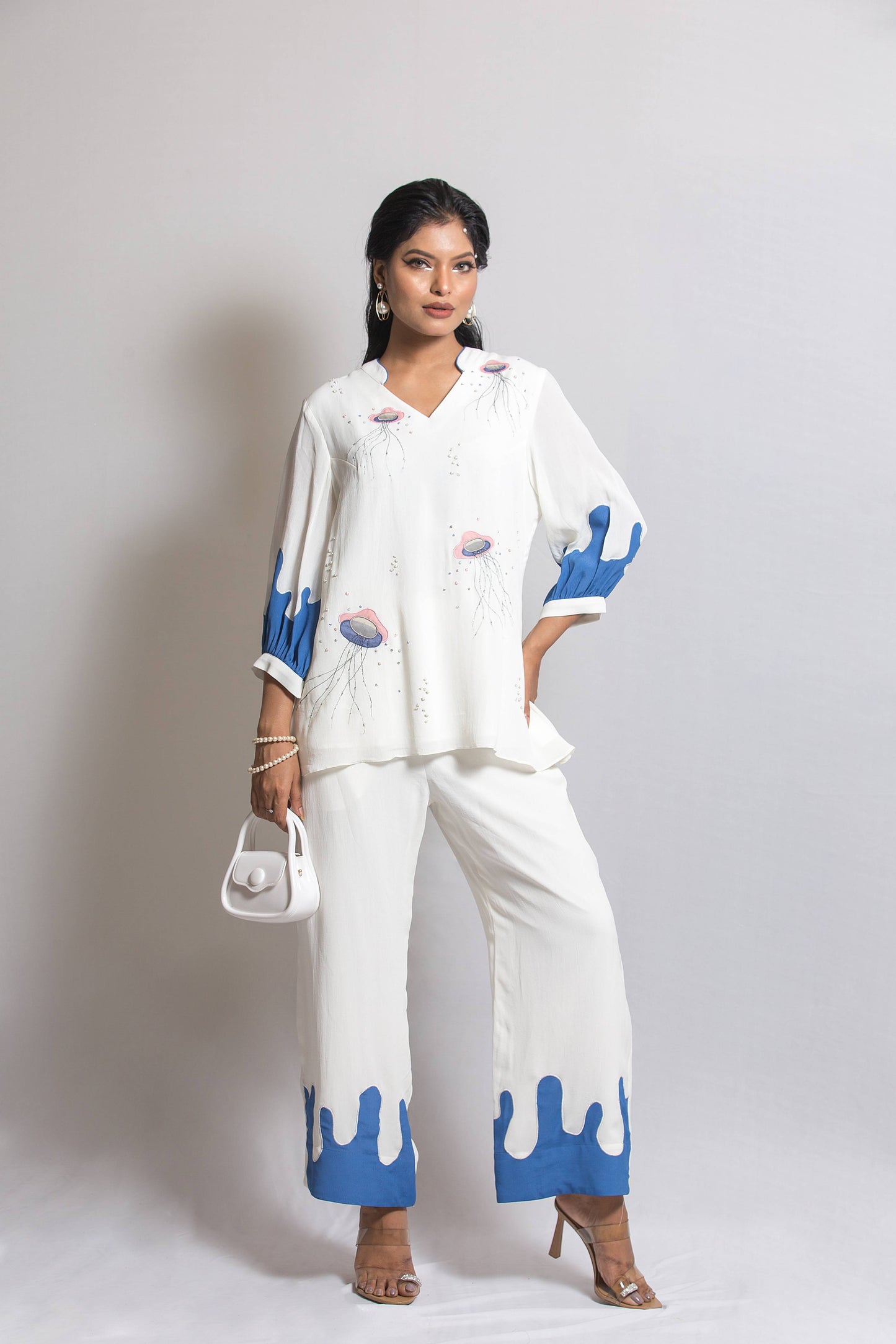 Jelly Fish Embroidered Dual Colored Cord Set