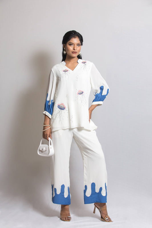 Jelly Fish Embroidered Dual Colored Cord Set