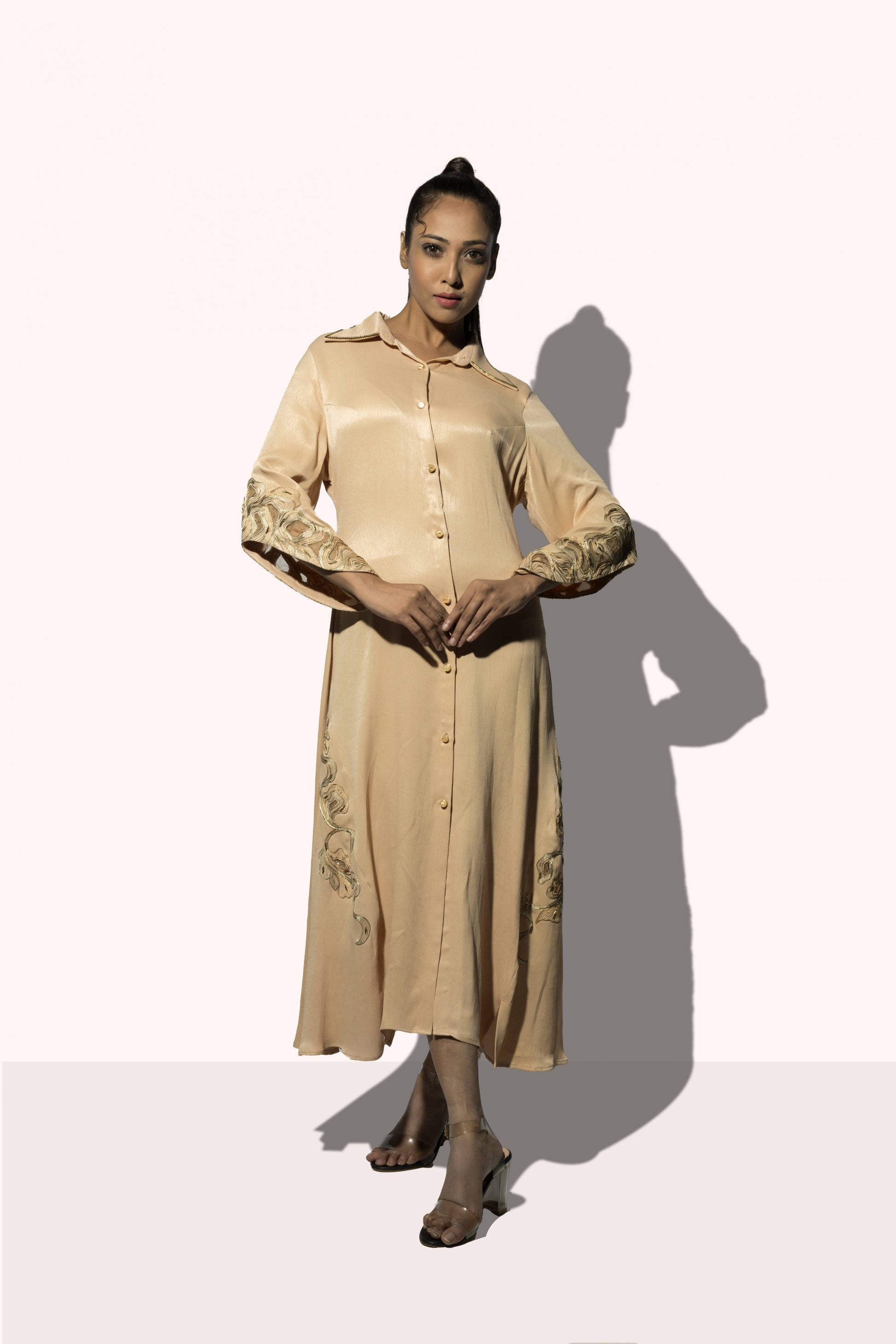 Crawl Motif Embroidered Trapeze Dress - Arimi - House Of Design