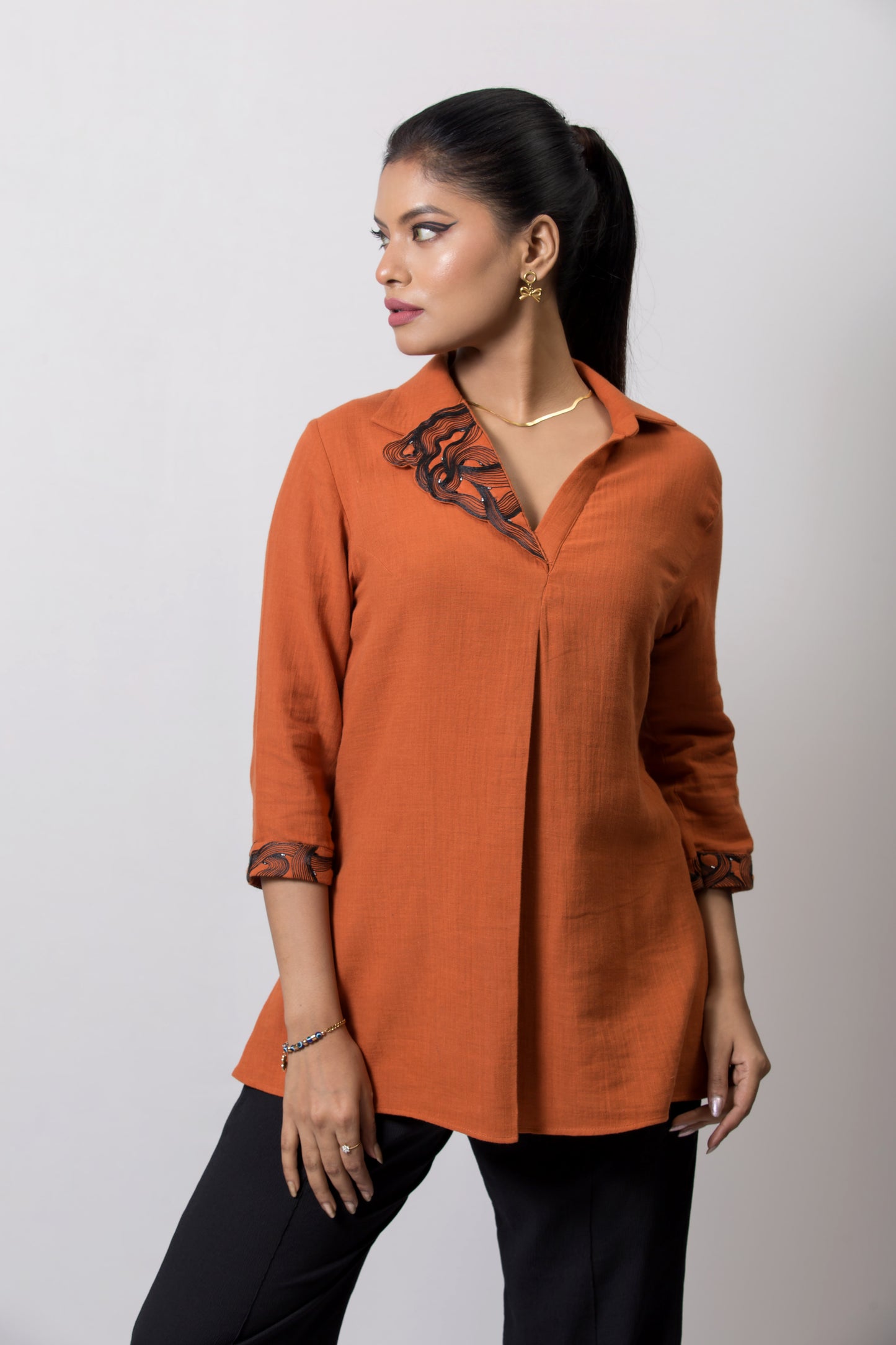 Collar patch Shirt - Arimi - House Of Design