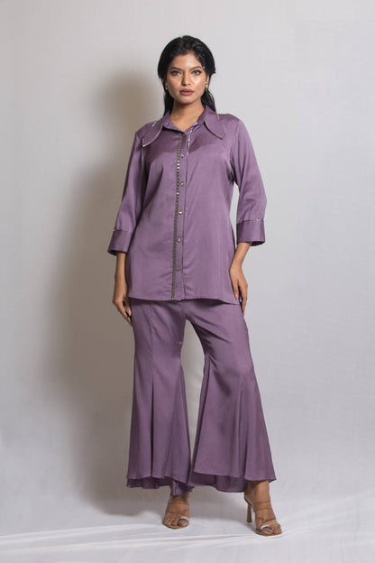 Wing shaped collar  with bell bottom pants